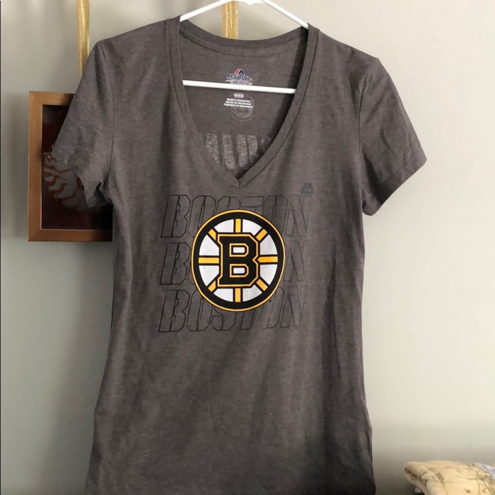 Boston Bruins NHL V-neck Tee